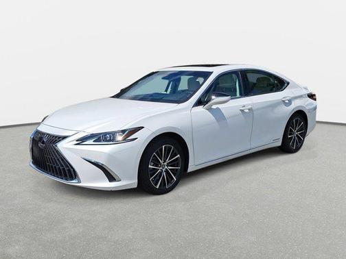 2022 Lexus ES 300h Base