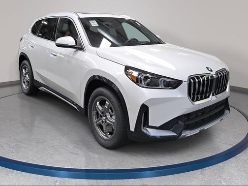 Mineral White Metallic 2026 BMW X1 xDrive28i