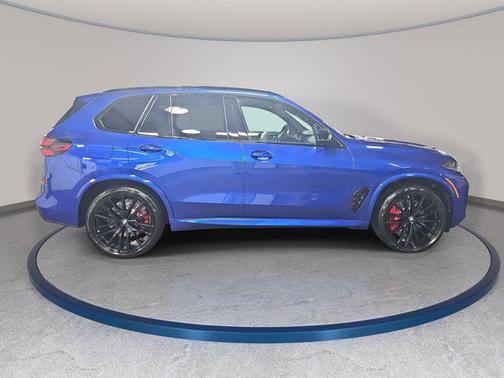 Marina Bay Blue Metallic 2026 BMW X5 M60i