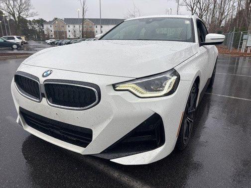2023 BMW 230 i