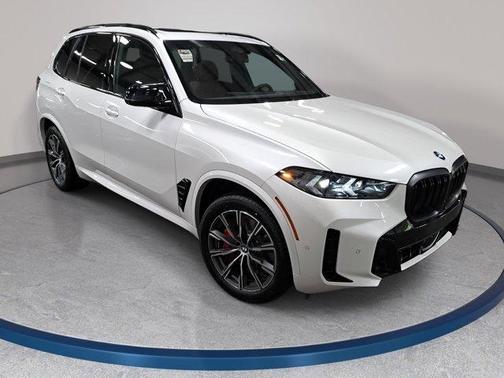 Mineral White Metallic 2026 BMW X5 M60i