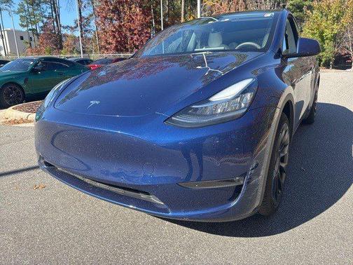 2022 Tesla Model Y Long Range Dual Motor All-Wheel Drive