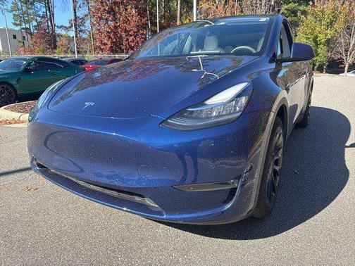 2022 Tesla Model Y Long Range Dual Motor All-Wheel Drive