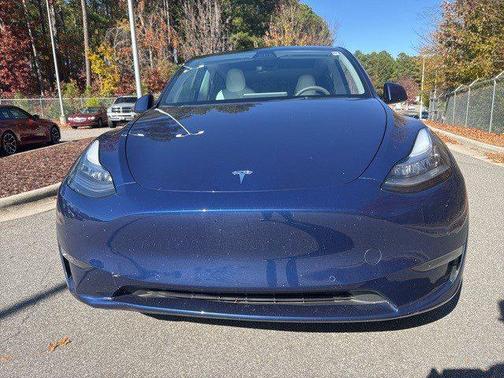 2022 Tesla Model Y Long Range Dual Motor All-Wheel Drive