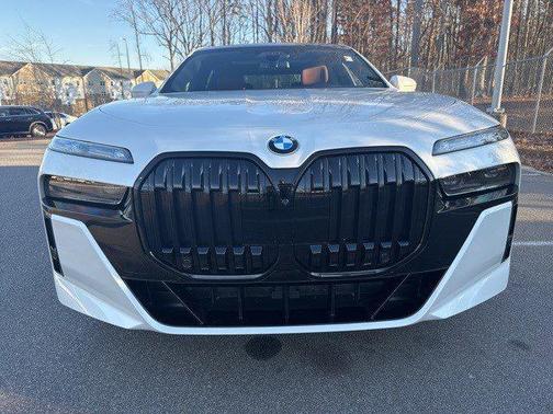 2023 BMW 760 i xDrive