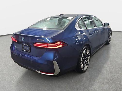 2026 BMW i5 xDrive40