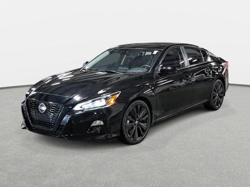 2022 Nissan Altima SR FWD
