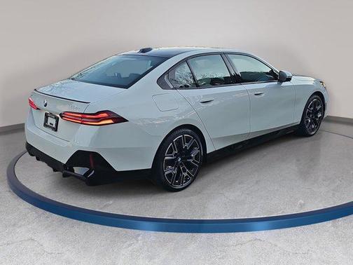 Alpine White 2026 BMW 530 xDrive