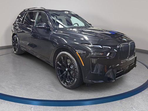 Black Sapphire Metallic 2026 BMW X7 xDrive40i