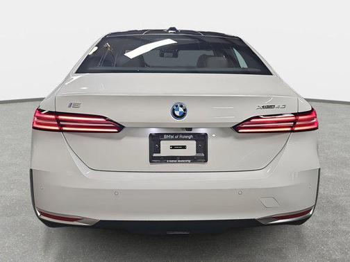 2026 BMW i5 xDrive40