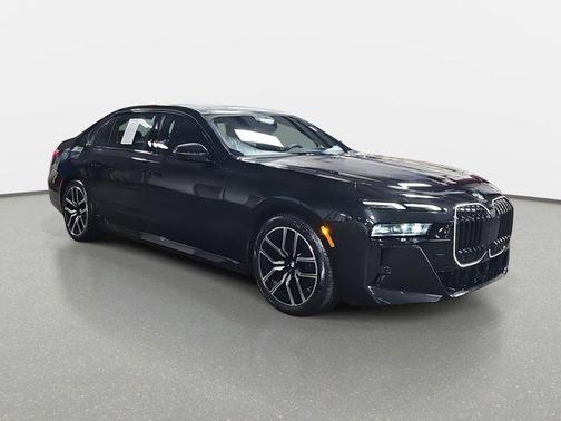 2025 BMW 740 xDrive