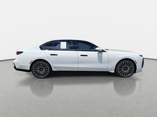 2024 BMW 760 i xDrive