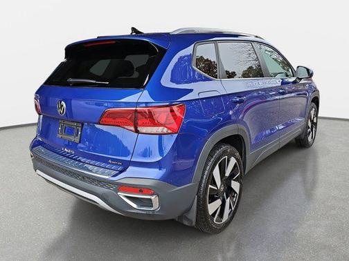 2024 Volkswagen Taos 1.5T SEL