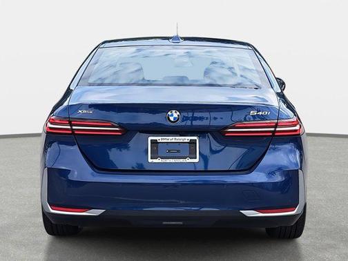 2024 BMW 540 i xDrive