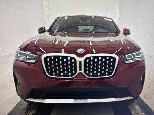 2025 BMW X4 xDrive30i