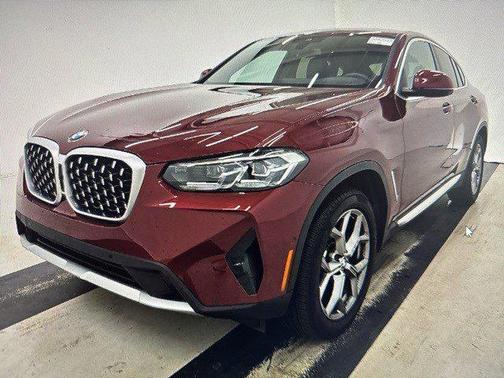 2025 BMW X4 xDrive30i