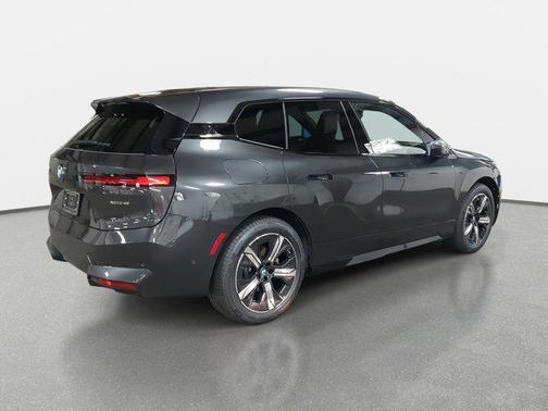 2026 BMW iX xDrive45