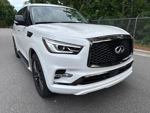 Moonstone White 2022 INFINITI QX80 PREMIUM SELECT AWD