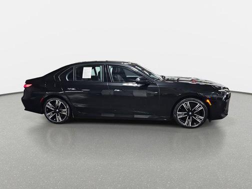 2025 BMW i7 xDrive60