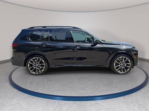 Black Sapphire Metallic 2026 BMW X7 xDrive40i