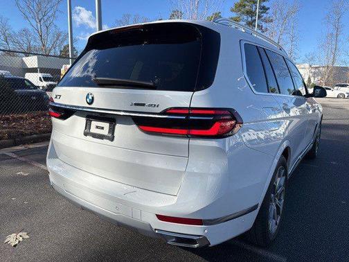 2024 BMW X7 xDrive40i