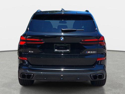 2025 BMW X5 M60i