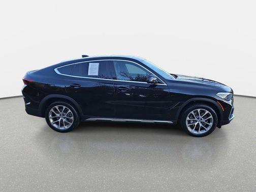 2023 BMW X6 xDrive40i