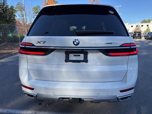 2025 BMW X7 xDrive40i