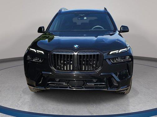Black Sapphire Metallic 2026 BMW X7 xDrive40i