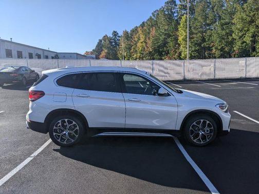 Mineral White Metallic 2021 BMW X1 xDrive28i