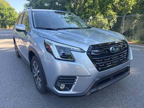 Ice Silver Metallic 2024 Subaru Forester Limited
