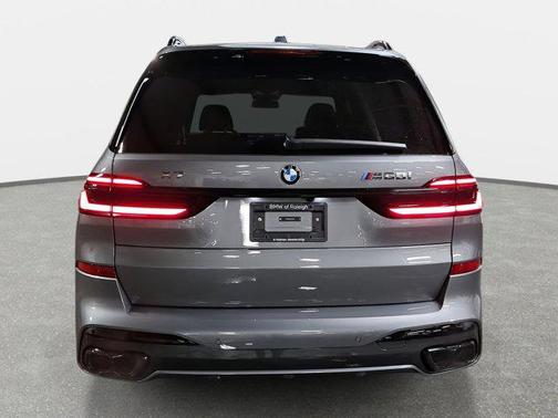 2026 BMW X7 M60i
