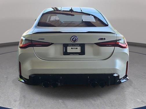 Frozen Brilliant White Metallic 2023 BMW M4 Competition xDrive