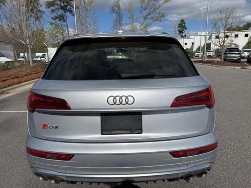 Florett Silver Metallic 2023 Audi SQ5 3.0T Premium Plus