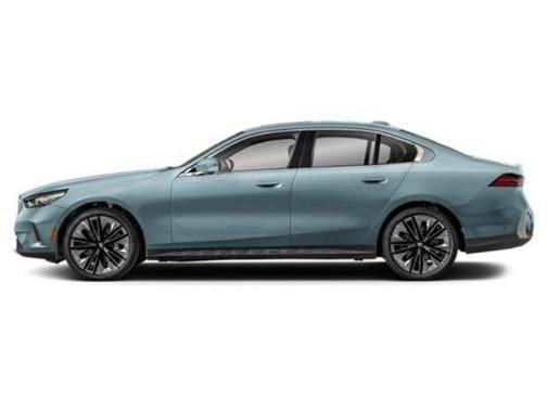 Cape York Green Metallic 2026 BMW 530 xDrive