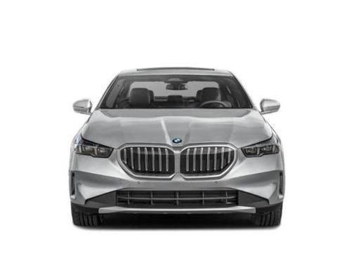 Cape York Green Metallic 2026 BMW 530 xDrive