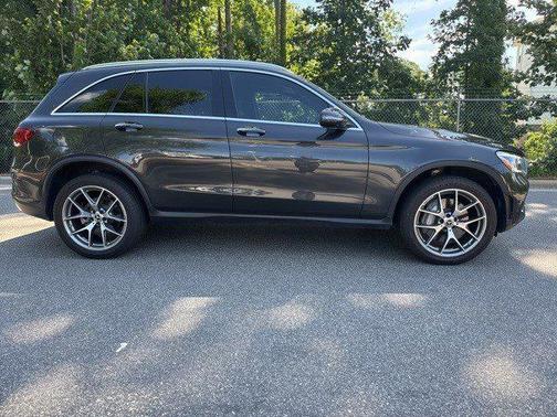 2022 Mercedes-Benz GLC 300 4MATIC