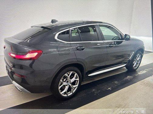 2024 BMW X4 xDrive30i