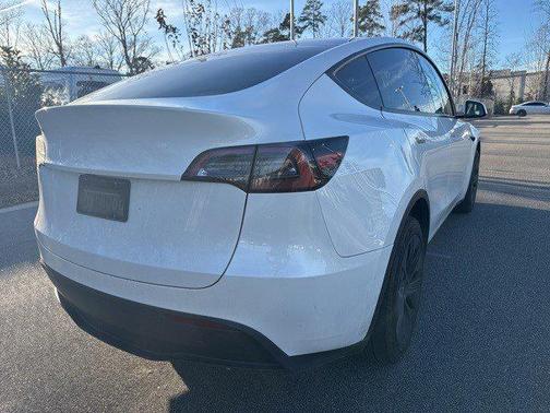 2024 Tesla Model Y Long Range Dual Motor All-Wheel Drive