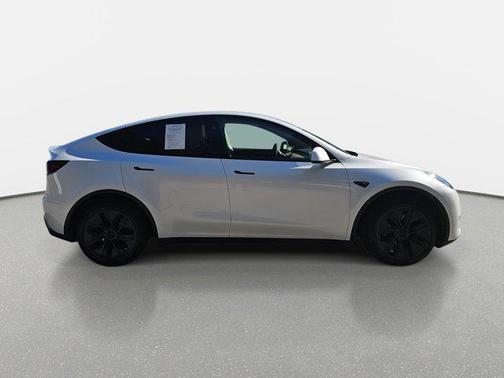 2024 Tesla Model Y Long Range Dual Motor All-Wheel Drive