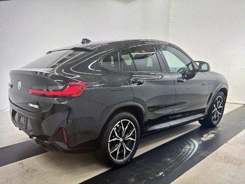 2024 BMW X4 M40i