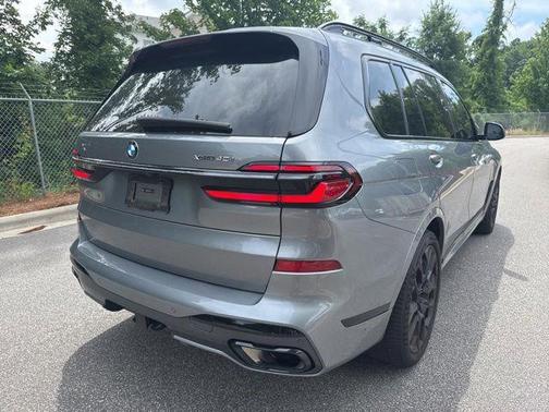 Skyscraper Grey Metallic 2024 BMW X7 xDrive40i