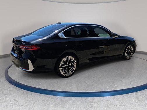 Black Sapphire Metallic 2026 BMW 530 530i