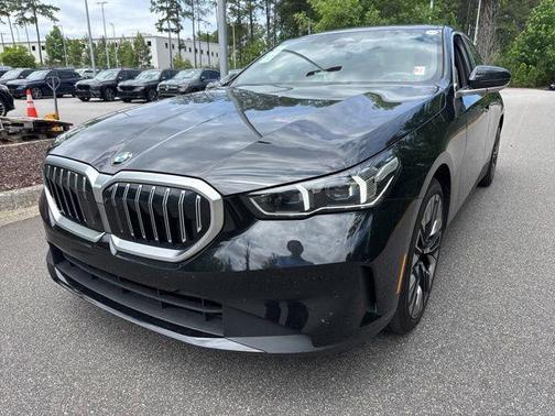 Black Sapphire Metallic 2026 BMW 530 530i