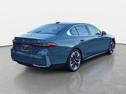 2026 BMW i5 xDrive40