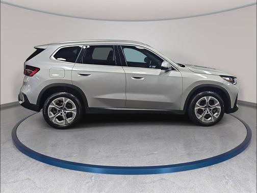 Space Silver Metallic 2023 BMW X1 xDrive28i