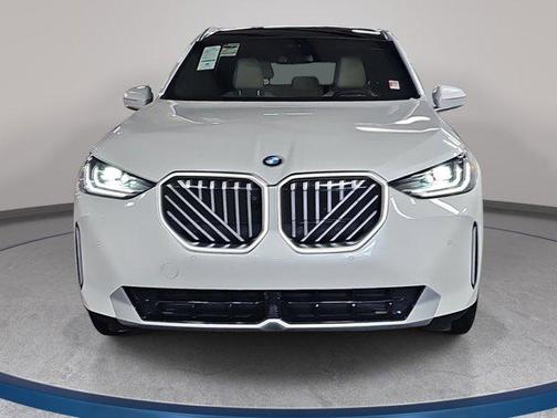 Mineral White Metallic 2025 BMW X3 30 xDrive