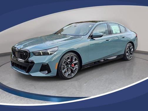 Cape York Green Metallic 2026 BMW i5 xDrive40