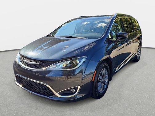 2020 Chrysler Pacifica Touring-L Plus