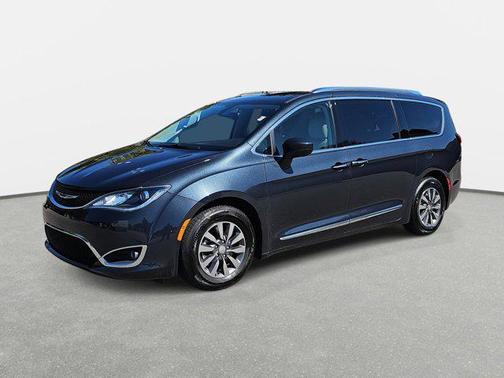2020 Chrysler Pacifica Touring-L Plus